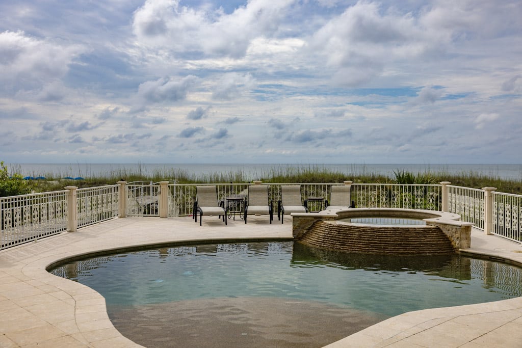 prettybeachpool